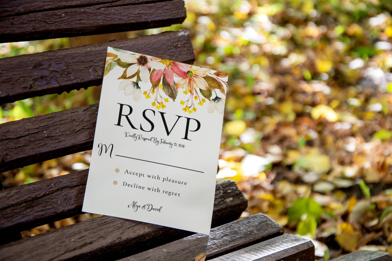 5x7-autumn-card-mockup-fall-mockup-greeting-card-psd-mockup-invitat