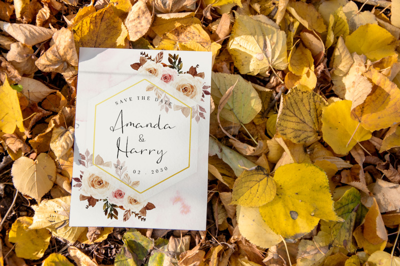 5x7-autumn-card-mockup-fall-mockup-greeting-card-psd-mockup-invitat