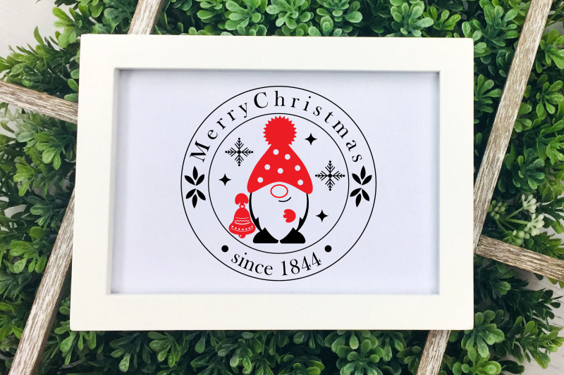 christmas-gnome-svg-christmas-round-sign-christmas-ornament