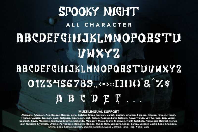 spooky-night-halloween-display
