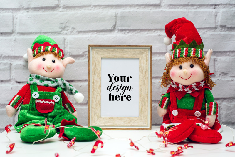 christmas-frame-mockup-elf-mockup-12-holiday-mockup