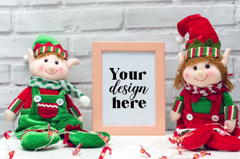 christmas-frame-mockup-elf-mockup-14-holiday-mockup