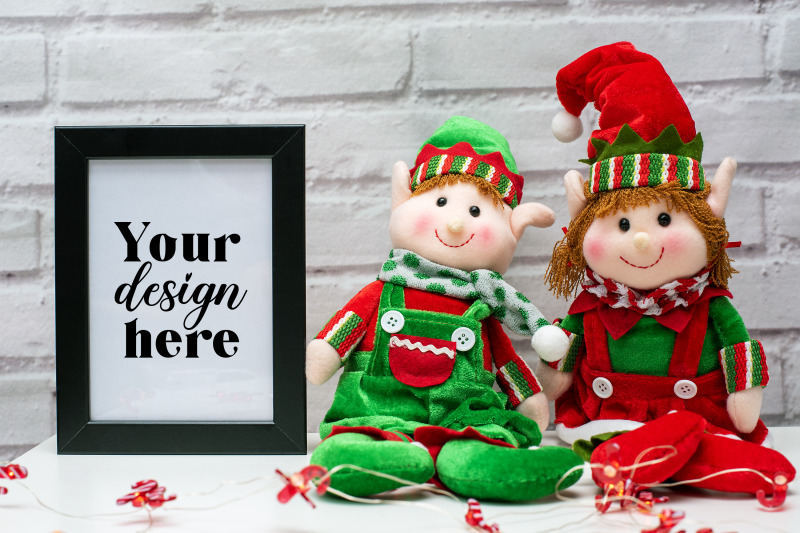 christmas-frame-mockup-elf-mockup-35-holiday-mockup