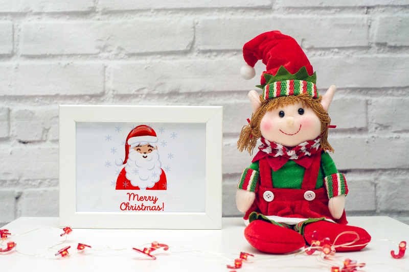 christmas-frame-mockup-elf-mockup-46-holiday-mockup
