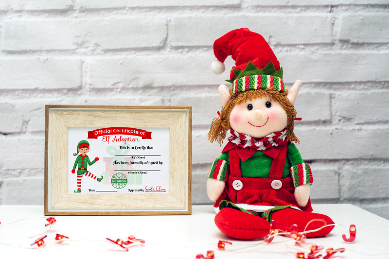 christmas-frame-mockup-elf-mockup-51-holiday-mockup