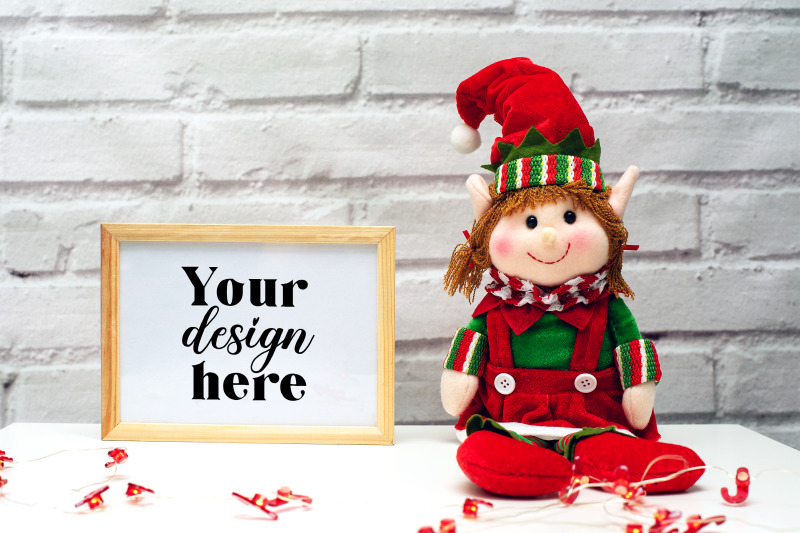 christmas-frame-mockup-elf-mockup-55-holiday-mockup