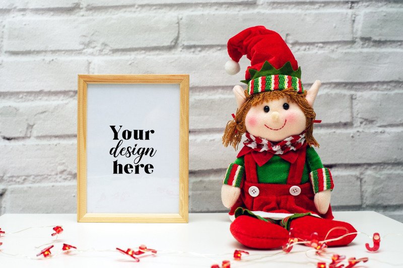 christmas-frame-mockup-elf-mockup-56-holiday-mockup