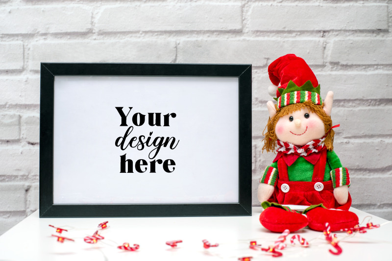 christmas-frame-mockup-elf-mockup-73-holiday-mockup