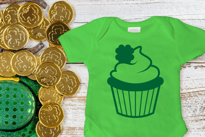 st-patrick-039-s-day-cupcake-with-clover-svg-png-dxf-eps