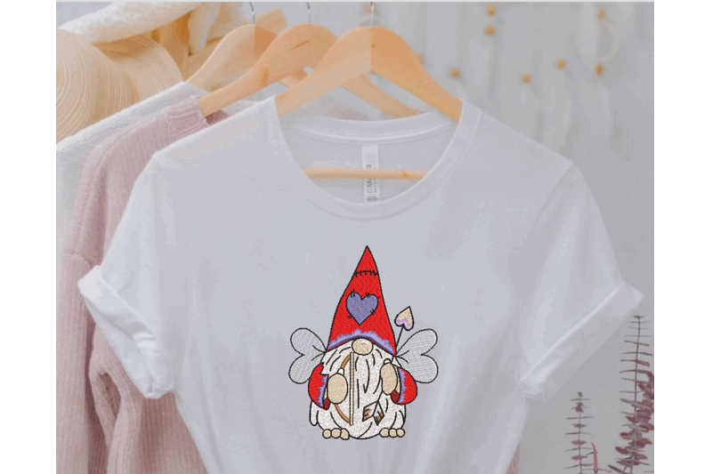 valentine-cupid-gnome-machine-embroidery-design