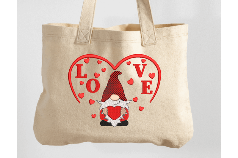 valentine-gnome-with-heart-machine-embroidery-design