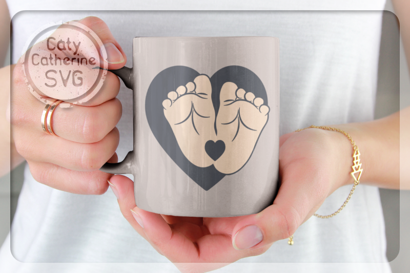 baby-feet-love-heart-svg-cut-file