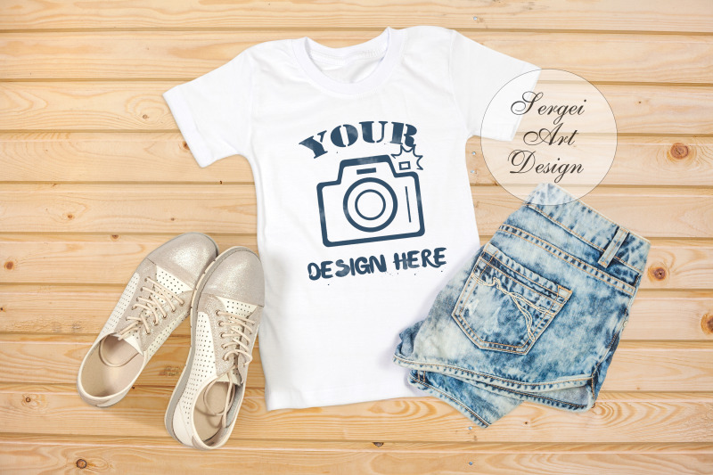 white-triblend-unisex-t-shirt-mockup-flat-lay-mockup