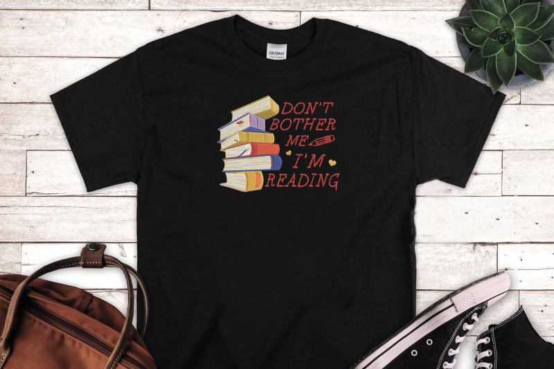 don-039-t-bother-me-i-039-m-reading-embroidery-book-lovers-bookworm