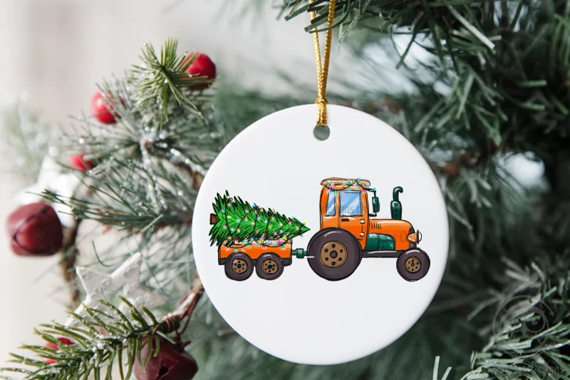 christmas-tree-on-the-tractor-png