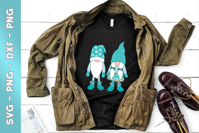 snowy-christmas-gnomes-couple