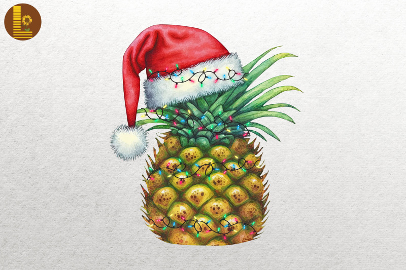 christmas-pineapple-for-fruit-lovers