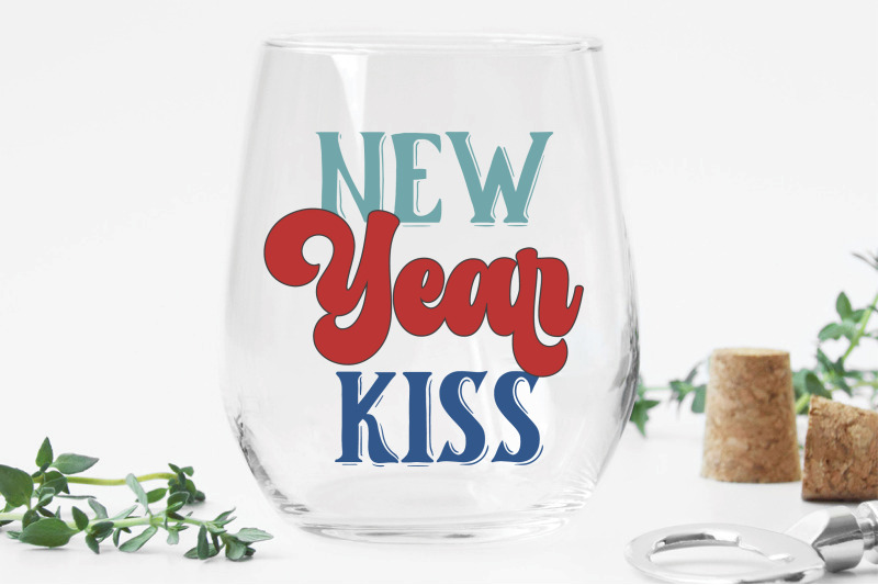 new-year-kiss