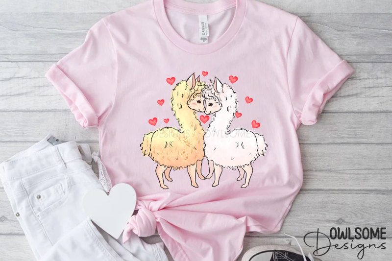 couple-of-llamas-in-love-valentine-day-png-design