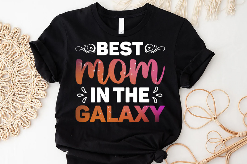 best-mom-in-the-galaxy-t-shirt