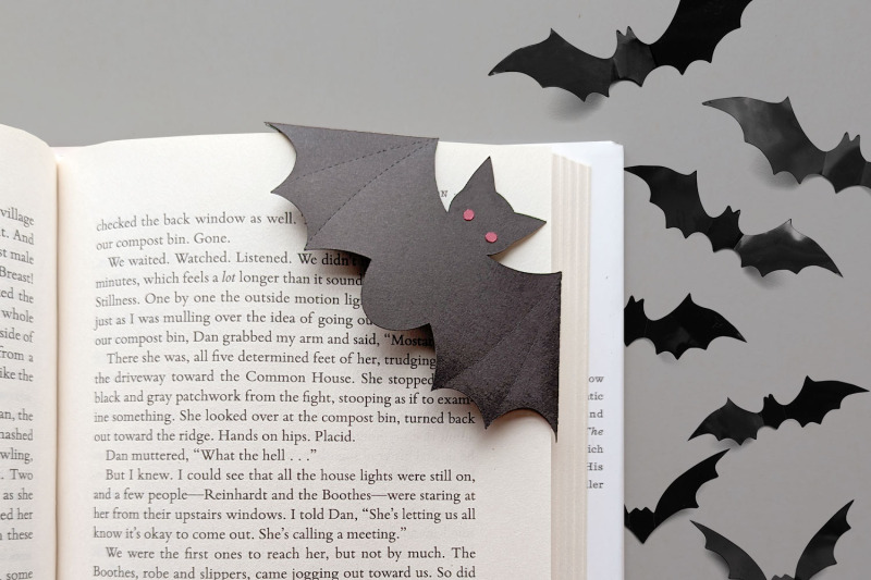 bat-papercut-corner-bookmark-svg-png-dxf-eps