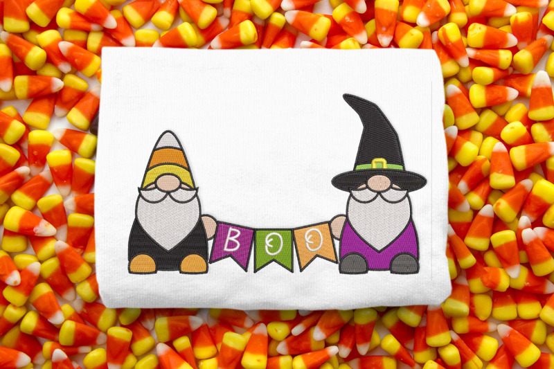 halloween-gnomes-with-boo-sign-embroidery