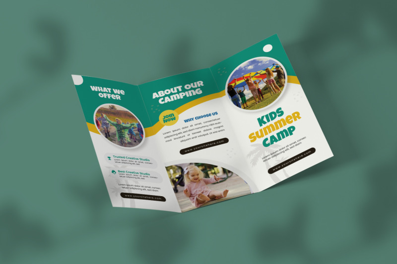 summer-trifold-brochure