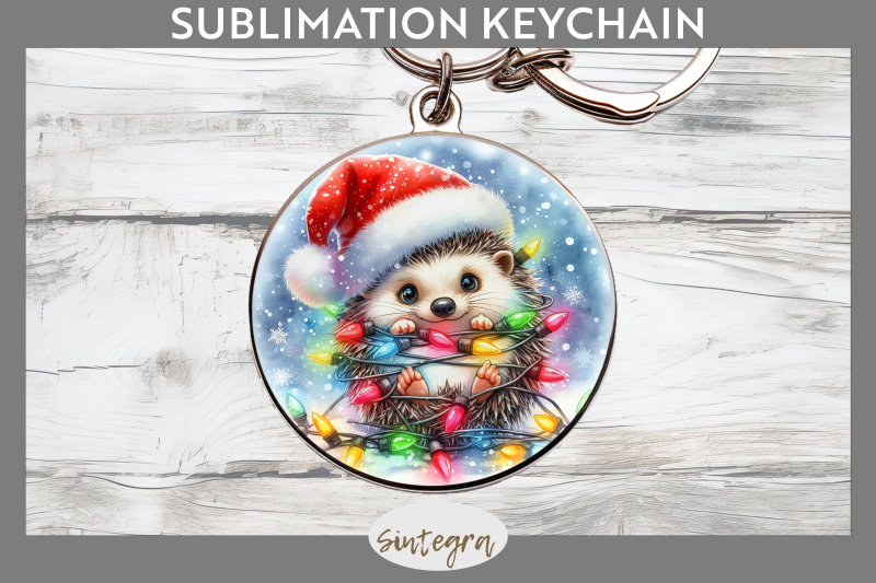 christmas-hedgehog-entangled-in-lights-round-keychain-sublimation