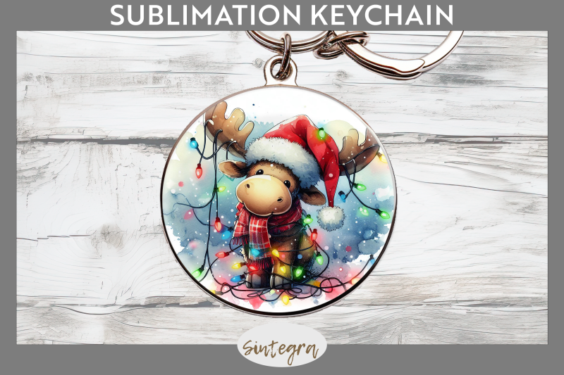 christmas-moose-entangled-in-lights-round-keychain-sublimation