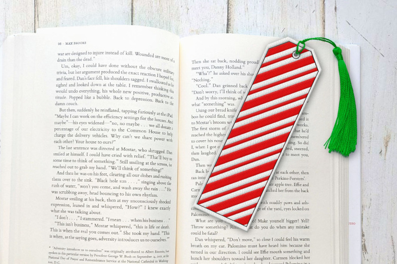 dual-stripe-christmas-bookmark-ith-applique-embroidery