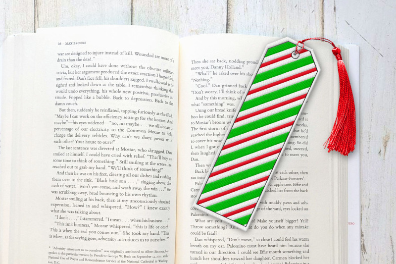 dual-stripe-christmas-bookmark-ith-applique-embroidery