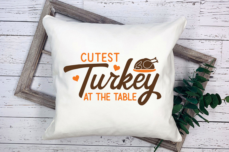 cutest-turkey-at-the-table-svg-cut-file