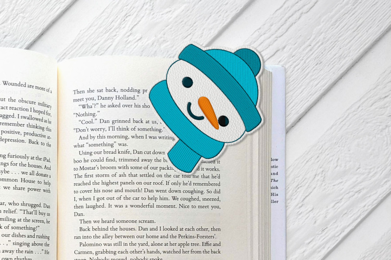 ith-snowman-face-corner-bookmark-applique-embroidery
