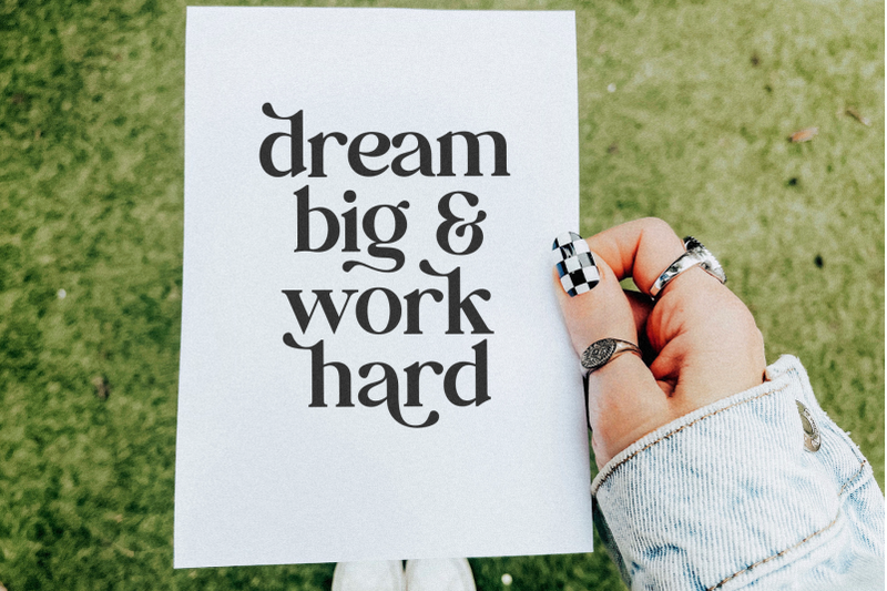 dream-makers-modern-serif-font