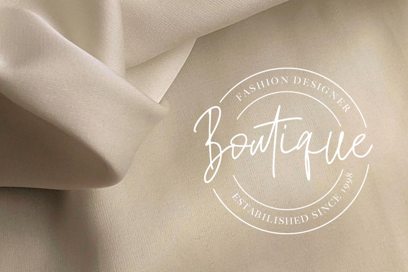 signatural-handwritten-font