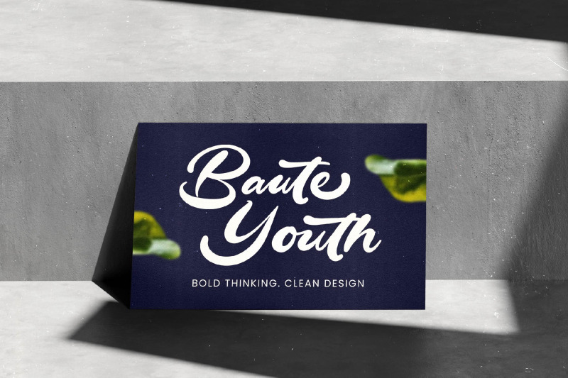 drink-south-bold-calligraphy-font