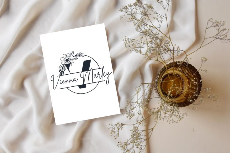 aubrielle-split-monogram