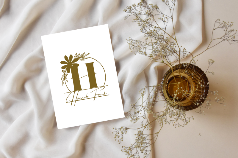 adorned-petals-line-monogram