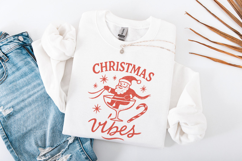 christmas-vibes-santa-claus-in-cocktail-glass-png-retro-christmas-png