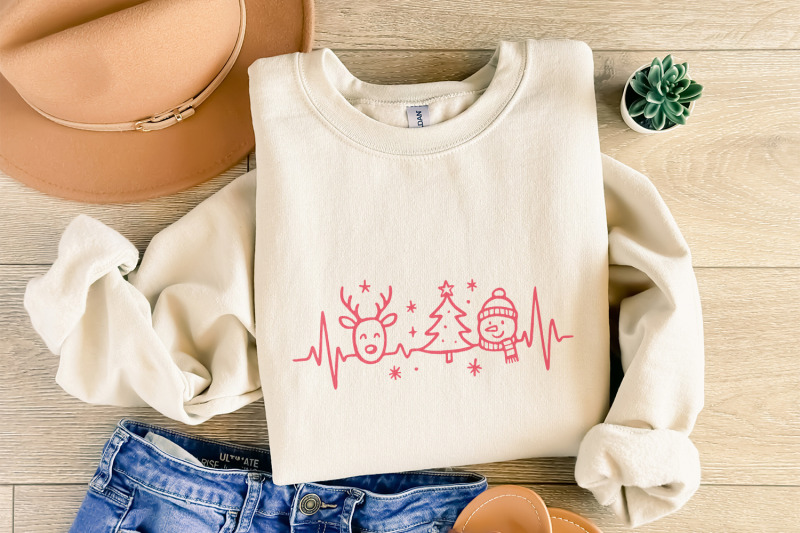 heartbeat-christmas-png-cute-reindeer-snowman-and-christmas-tree-min
