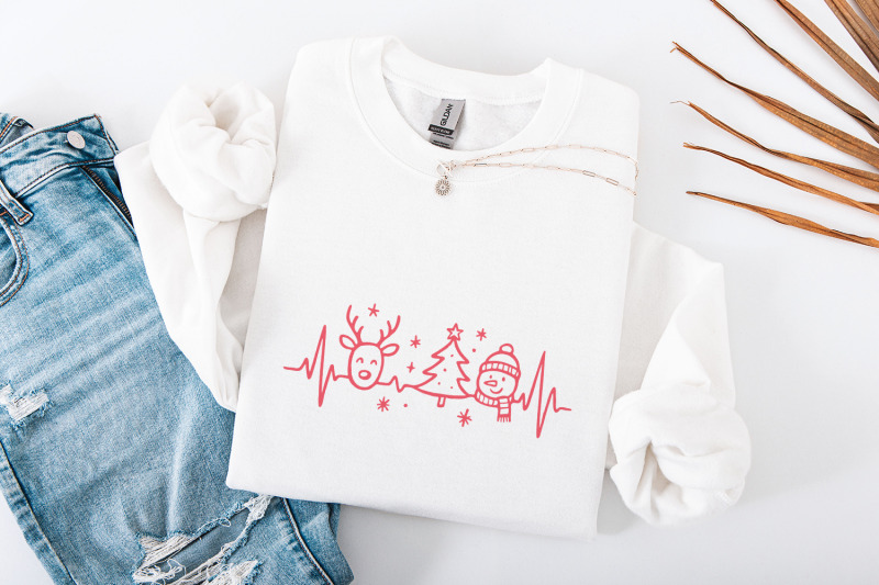 heartbeat-christmas-png-cute-reindeer-snowman-and-christmas-tree-min