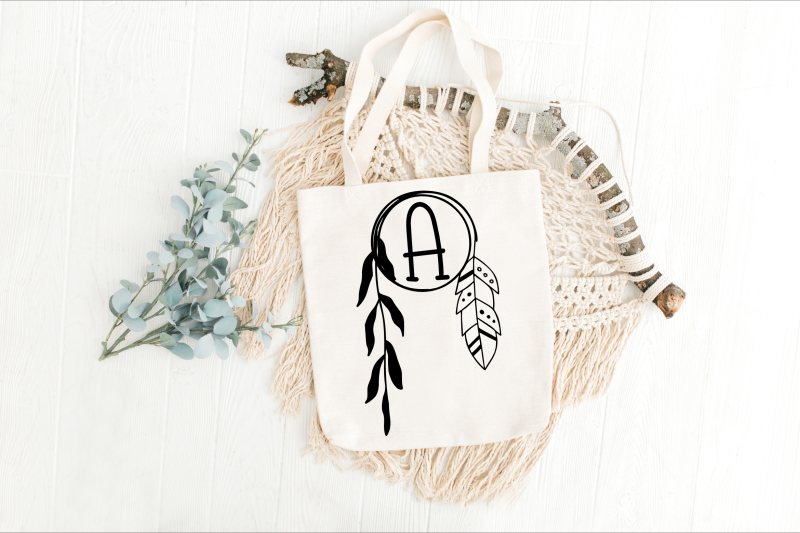 crescent-leaf-boho-monogram