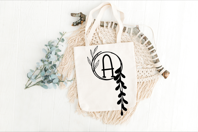 boho-blossom-circle-monogram