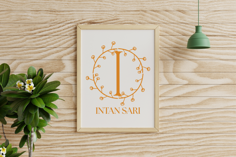 vineora-monogram