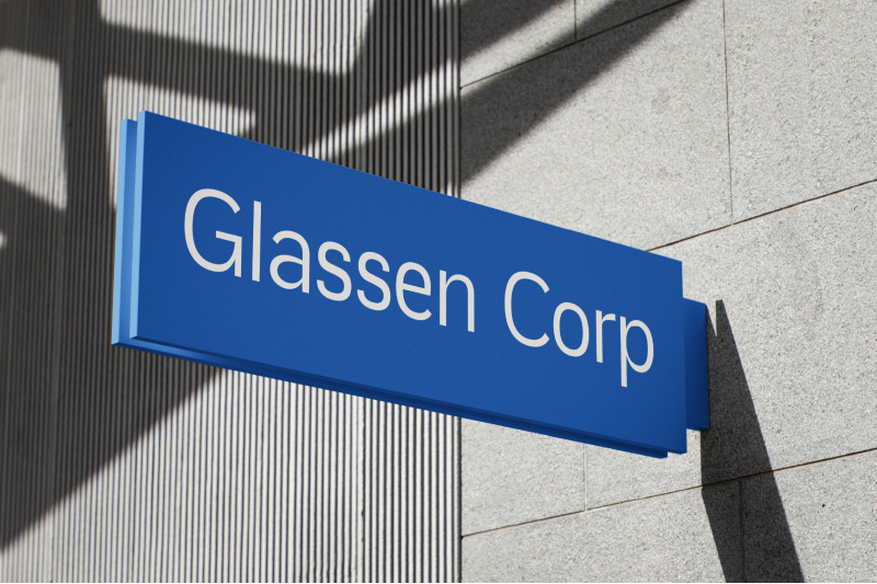 glass-edge-modern-corporate-logo-font