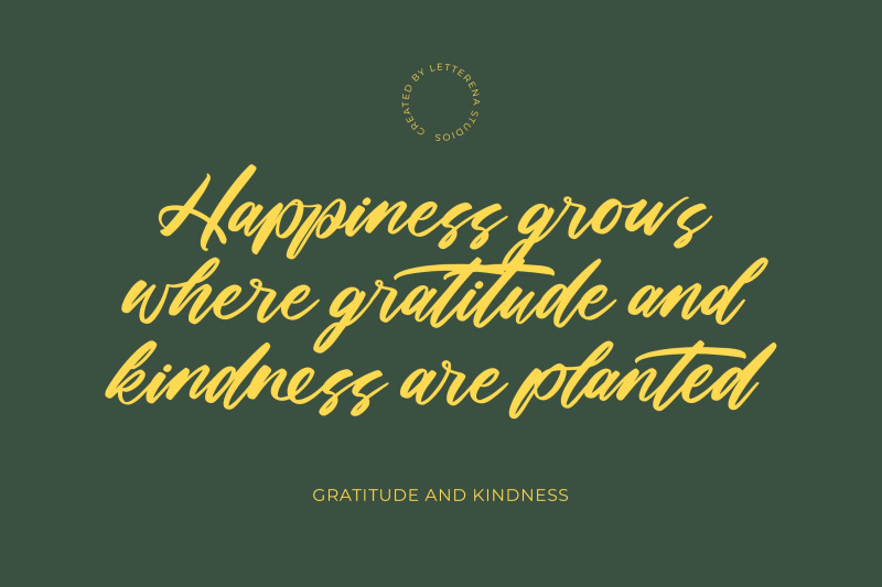 stylish-rackets-beautiful-handwritten-font