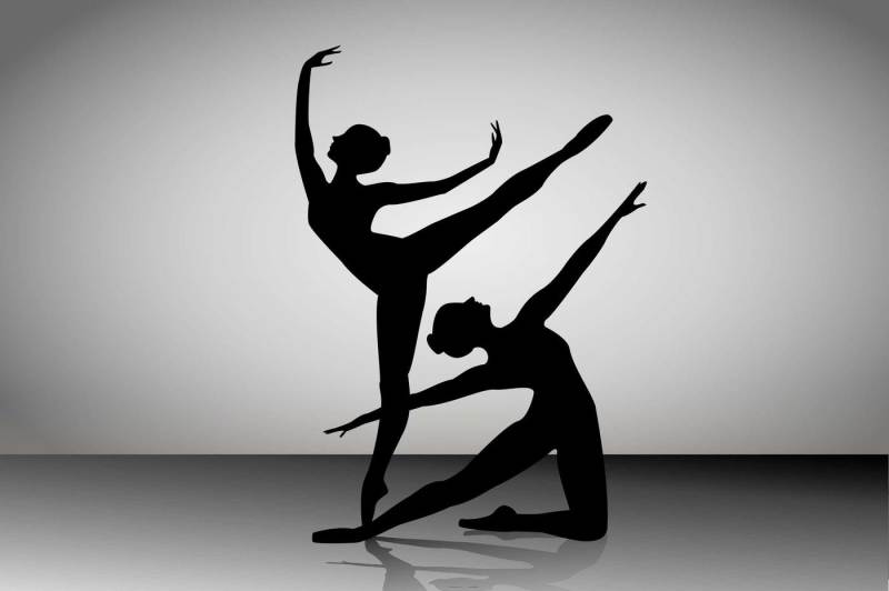 silhouettes-of-a-ballet-dancer