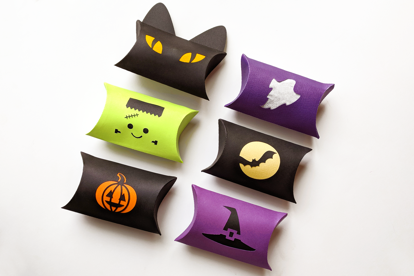 Download Halloween Pillow Box | SVG | PNG | DXF By Risa Rocks It ...