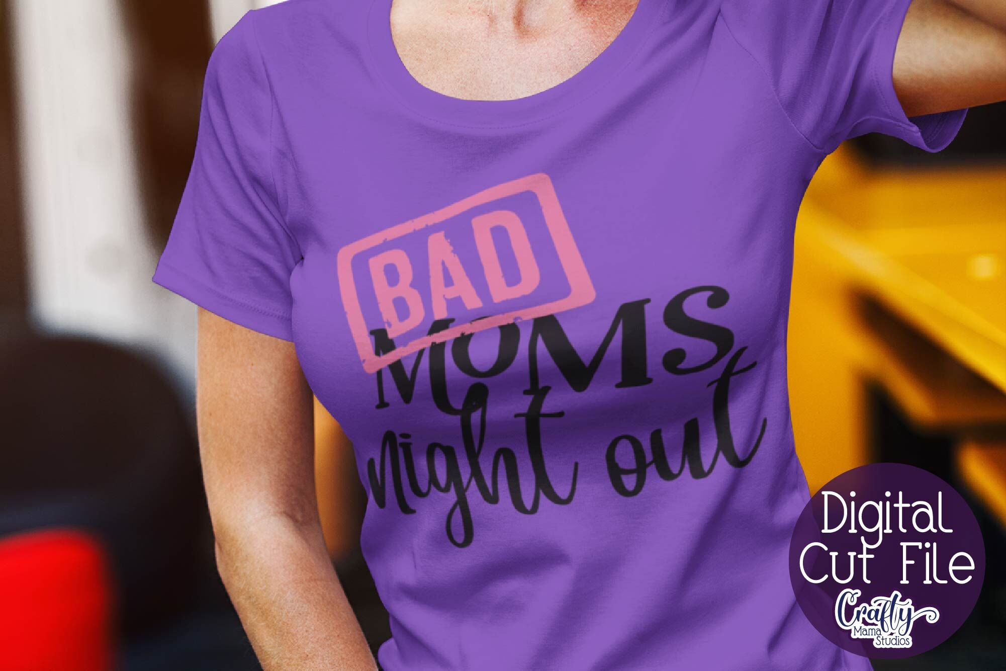 moms night out logo